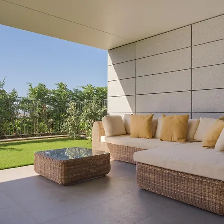 Monumental Madeira 3 Bedroom Luxury Family Flat With Swimming Pool *