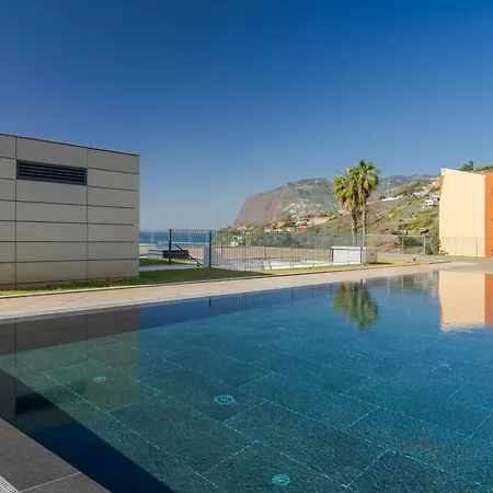 Monumental Madeira 3 Bedroom Luxury Family Flat With Swimming Pool Apartamento
